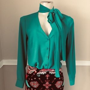  NEW Green Pussy Bow Blouse 